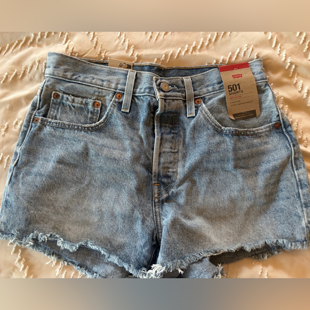 Levi's Women's 501 High Risw Cutoff Shorts NWT